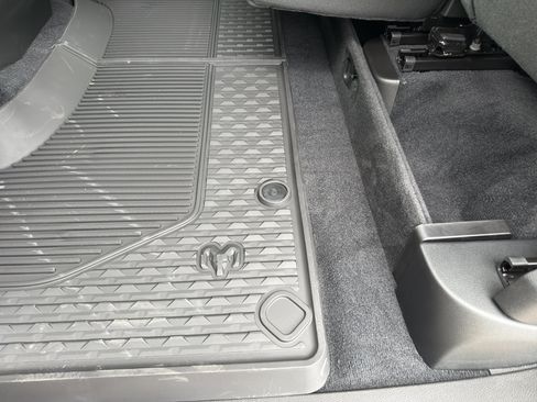 New 2026 RAM 1500 Laramie image 36