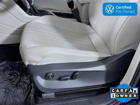 Certified 2024 Volkswagen Tiguan SE AWD/4WD image 18