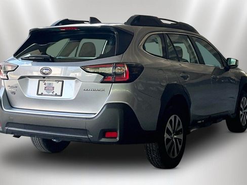 Certified 2024 Subaru Outback AWD/4WD image 5