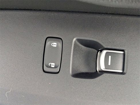 Used 2023 Honda HR-V EX-L image 32