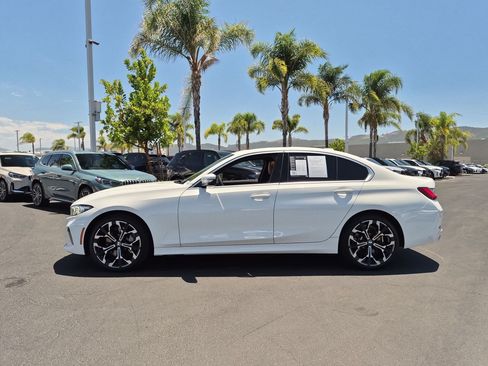 Used 2025 BMW 330i Sedan w/ Convenience Package RWD image 7