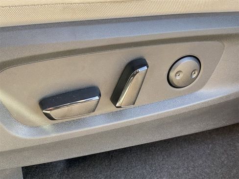 New 2025 Nissan Pathfinder SL image 23