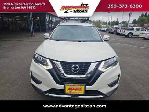 Used 2019 Nissan Rogue SV w/ Premium Package AWD/4WD image 8
