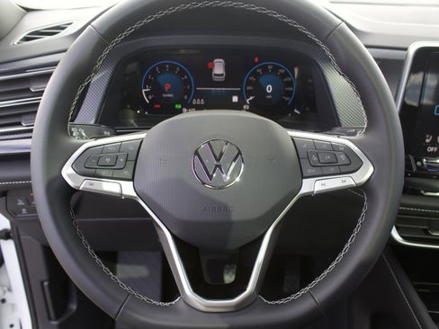 New 2026 Volkswagen Atlas Cross Sport SEL image 18