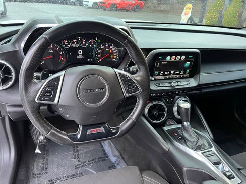 Used 2018 Chevrolet Camaro SS image 22