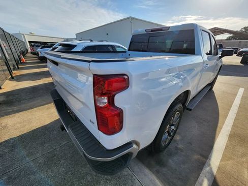 Used 2025 Chevrolet Silverado 1500 LT w/ Z71 Off-Road Package AWD/4WD image 4