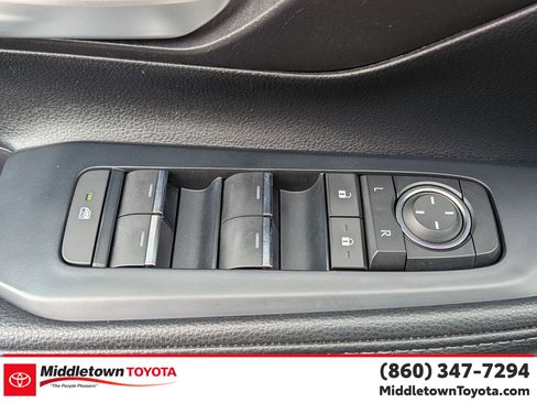 Certified 2024 Toyota Grand Highlander AWD image 12