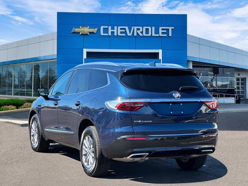 Certified 2023 Buick Enclave Essence w/ Trailering Package, 5000 lbs. FWD image 3