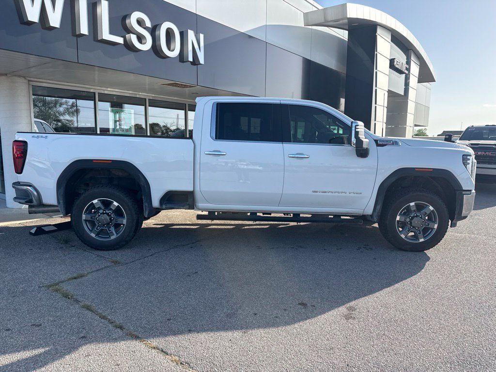 Certified 2025 GMC Sierra 2500 SLT AWD/4WD image 5