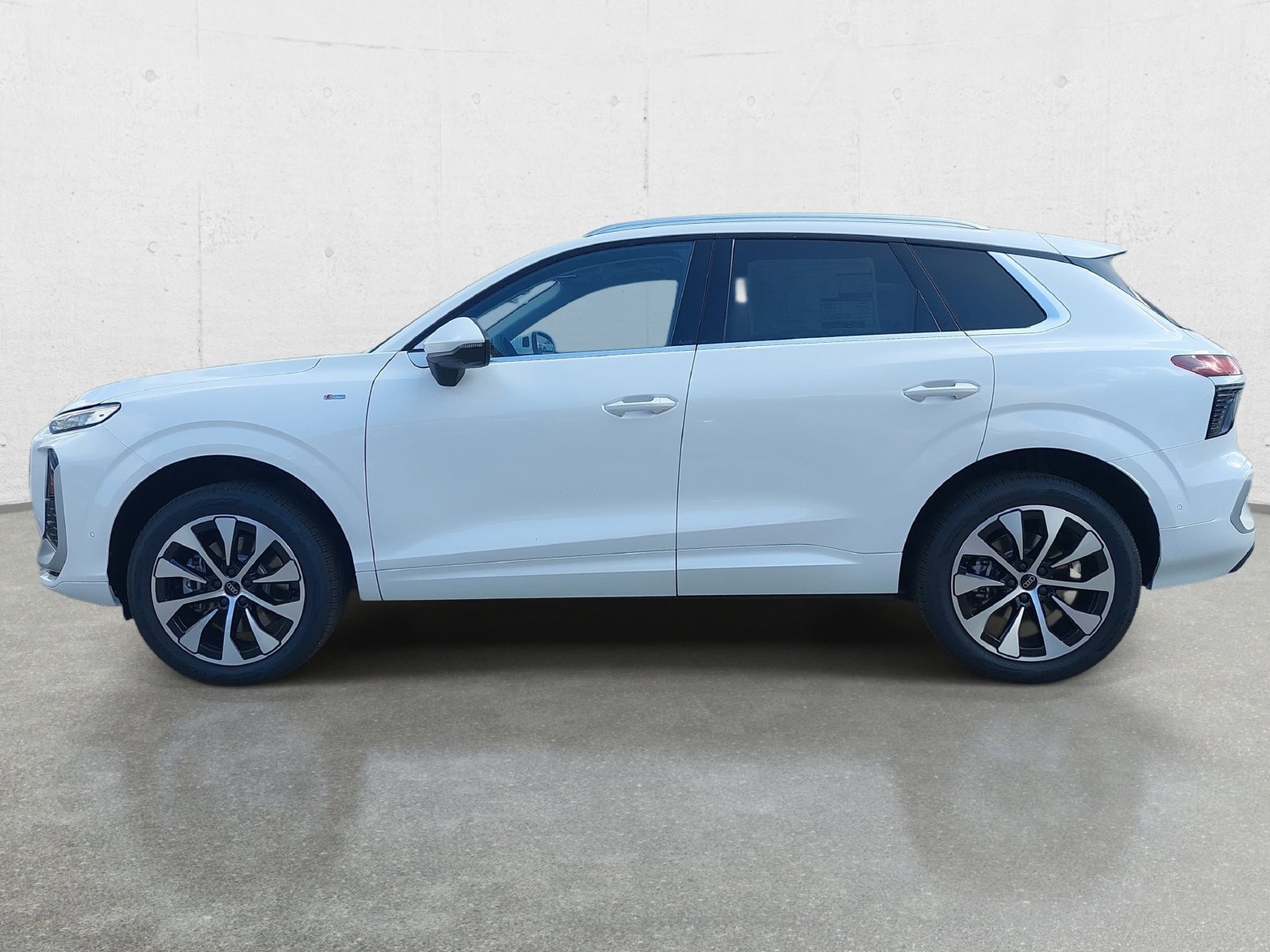 New 2026 Audi Q3 quattro 2.0T AWD/4WD image 8