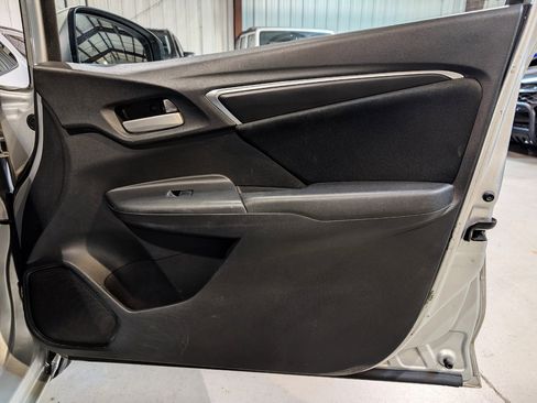 Used 2015 Honda Fit LX image 25