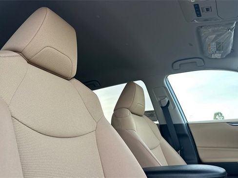 Used 2025 Toyota RAV4 LE image 15