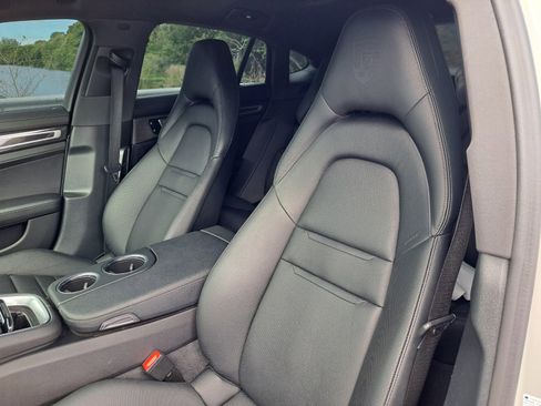 Used 2023 Porsche Panamera Platinum Edition image 10