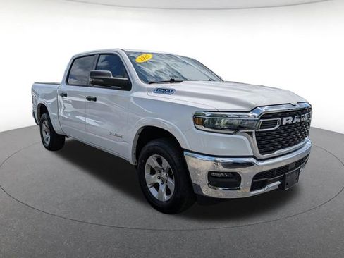 Used 2025 RAM 1500 Big Horn AWD/4WD image 5