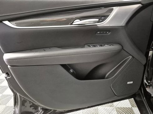 New 2025 Cadillac XT5 Sportv w/ Technology Package image 13