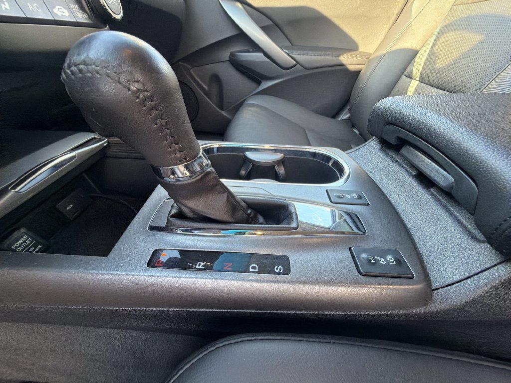 Used 2015 Acura RDX w/ Technology Package AWD/4WD image 25