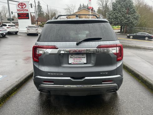 Used 2021 GMC Acadia Denali w/ Denali Ultimate Package AWD/4WD image 6