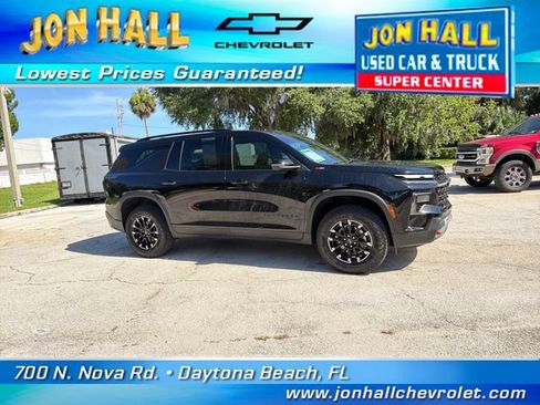 Used 2025 Chevrolet Traverse Z71 w/ Driver Confidence Package AWD/4WD image 14