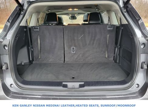 Used 2023 Toyota Highlander L image 46