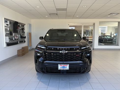 Used 2025 Chevrolet Traverse RS w/ LPO, Floor Liner Package image 7