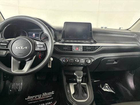 Used 2024 Kia Forte LXS FWD image 23
