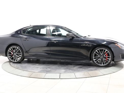Used 2022 Maserati Quattroporte Trofeo RWD image 68