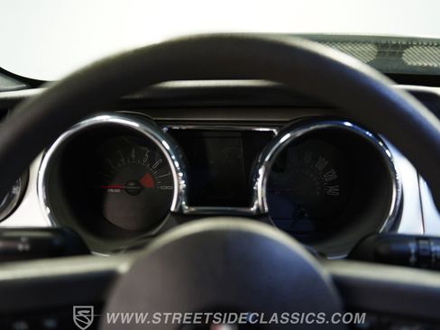Used 2005 Ford Mustang GT image 40