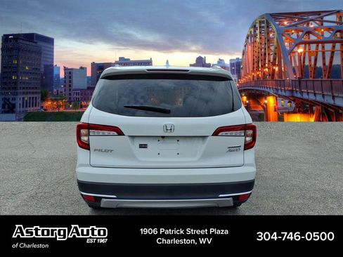 Used 2022 Honda Pilot Touring image 4