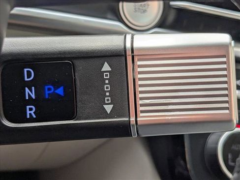 New 2026 Hyundai Tucson Limited FWD image 17
