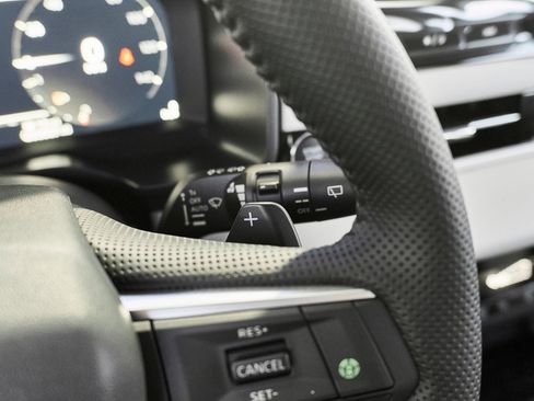 New 2026 Mitsubishi Outlander SE image 43