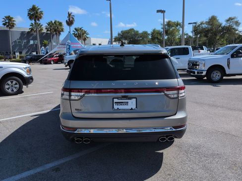 Certified 2023 Lincoln Aviator Reserve RWD image 5