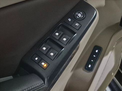 Used 2017 Chevrolet Tahoe LT AWD/4WD image 10