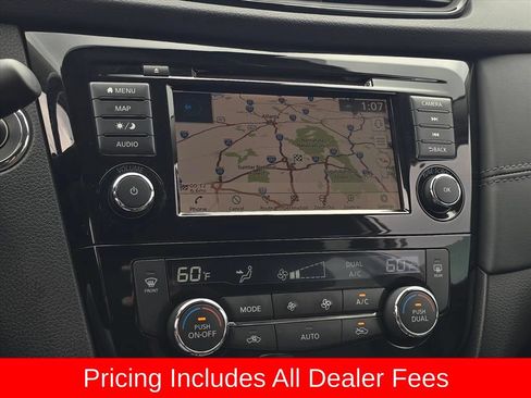 Used 2018 Nissan Rogue SL w/ Premium Package FWD image 16