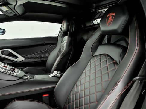 Used 2017 Lamborghini Aventador LP 700-4 AWD/4WD image 19