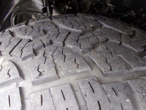 Used 2014 RAM 1500 Express image 16