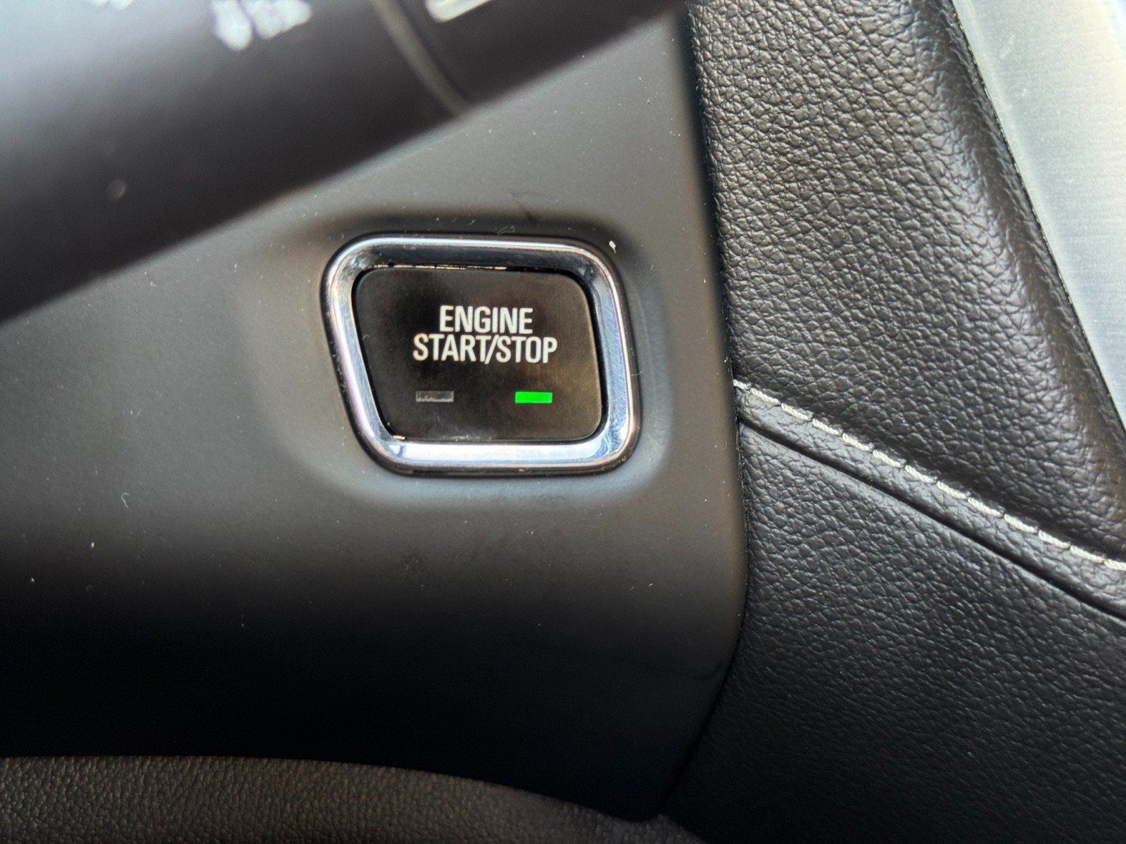 Used 2019 GMC Acadia SLT FWD image 21