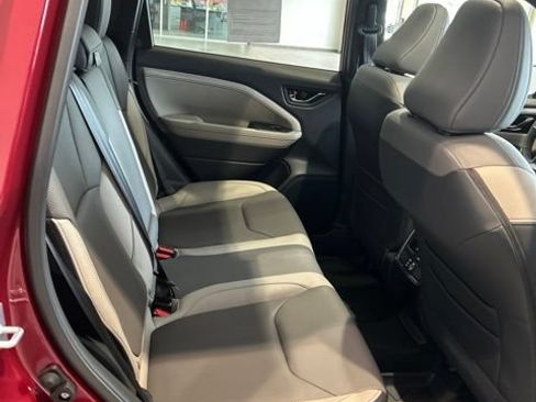 Used 2025 Subaru Forester Limited w/ Popular Package #2 AWD/4WD image 19