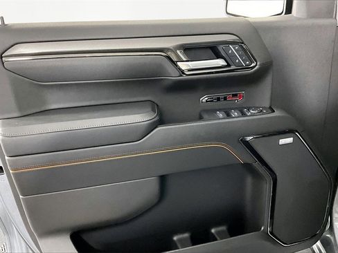 Used 2025 GMC Sierra 1500 AT4 w/ AT4 Premium Package image 20