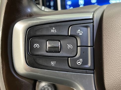 Used 2024 Chevrolet Silverado 2500 LT image 39