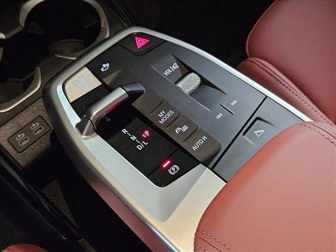 New 2026 BMW X1 xDrive28i AWD/4WD image 11