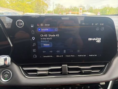 Certified 2025 Chevrolet Equinox RS w/ Safety and Technology Package AWD/4WD image 36