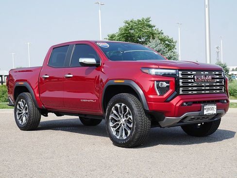 Used 2023 GMC Canyon Denali AWD/4WD image 7