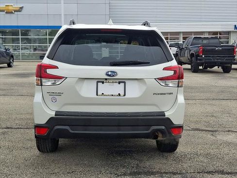 Used 2023 Subaru Forester Premium AWD/4WD image 6