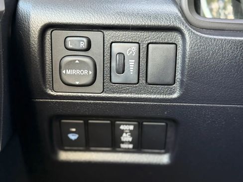 Used 2016 Toyota 4Runner SR5 Premium AWD/4WD image 30