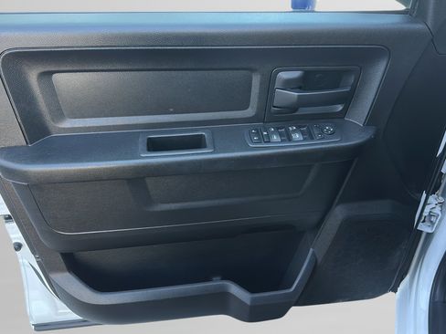 Used 2019 RAM 1500 Express AWD/4WD image 21
