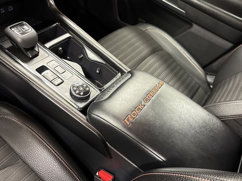 Used 2024 Nissan Pathfinder Rock Creek image 10