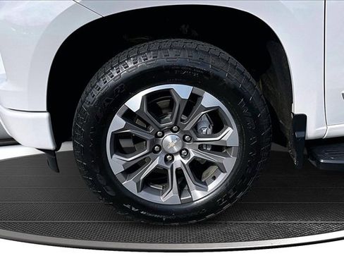 Used 2022 Chevrolet Silverado 1500 High Country w/ Z71 Off-Road Package image 35