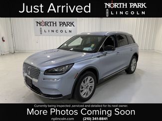 Used 2022 Lincoln Corsair FWD w/ Rear Removable Package Tray video 1