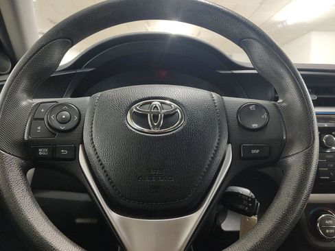 Used 2016 Toyota Corolla LE image 14