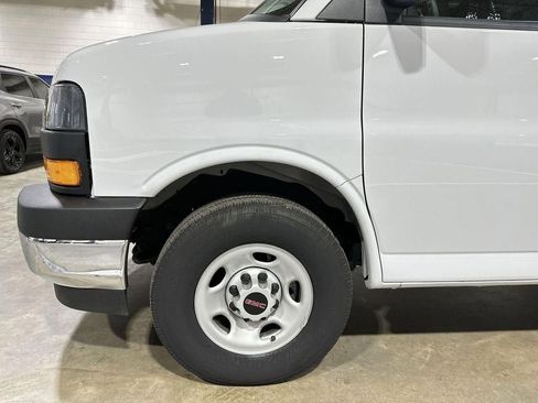 Used 2024 GMC Savana 2500 w/ Driver Convenience Package RWD image 18